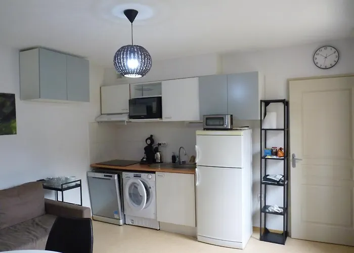 Le Caldarium - Classé 2 Etoiles - Thermes 10 Mn - 6 Pers Bed and breakfast